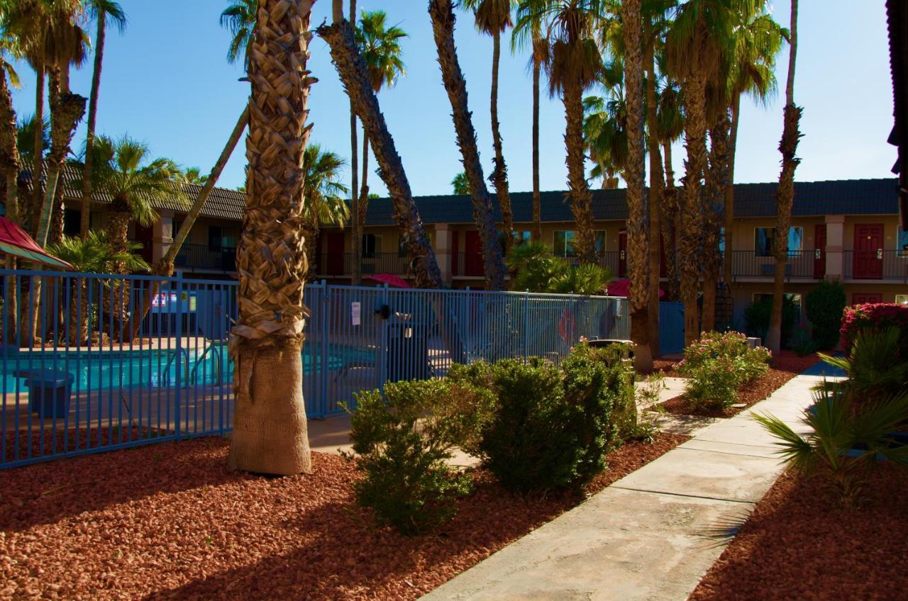 Motel Ramada By Wyndham Yuma Esterno foto
